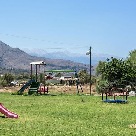 Villa Pinelopi Asprouliánoi エクステリア 写真