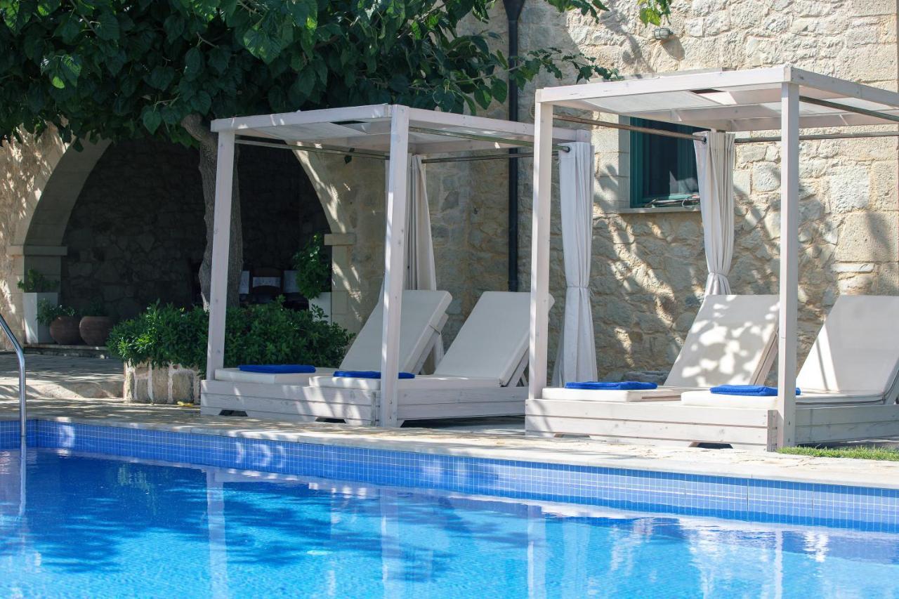 Villa Pinelopi Asprouliánoi エクステリア 写真