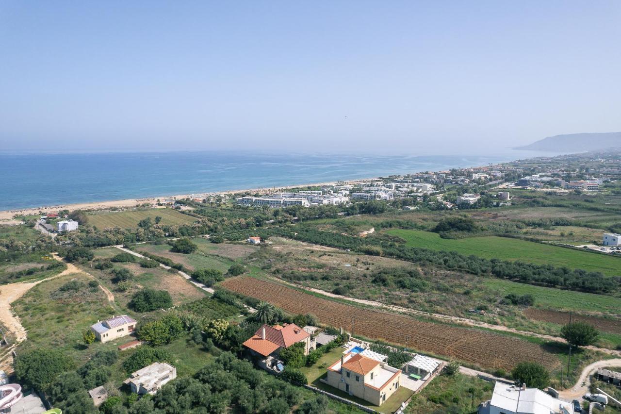 Villa Pinelopi Asprouliánoi エクステリア 写真