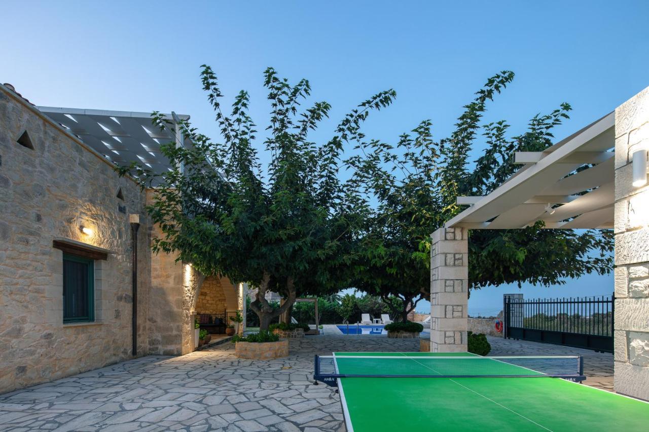Villa Pinelopi Asprouliánoi エクステリア 写真
