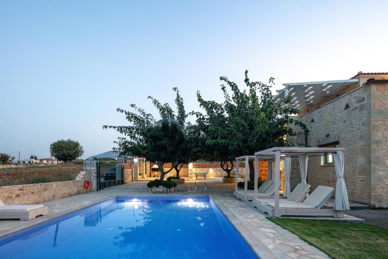 Villa Pinelopi Asprouliánoi エクステリア 写真