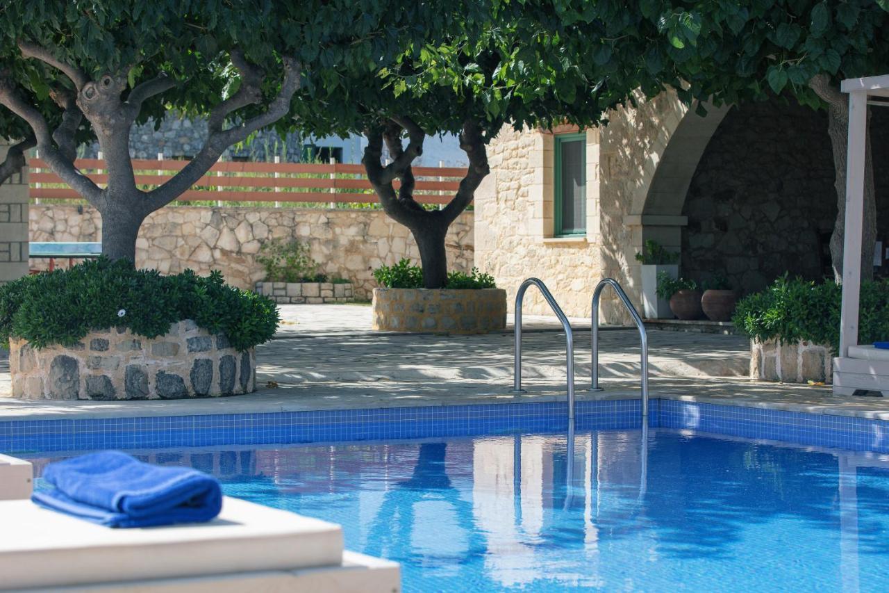 Villa Pinelopi Asprouliánoi エクステリア 写真