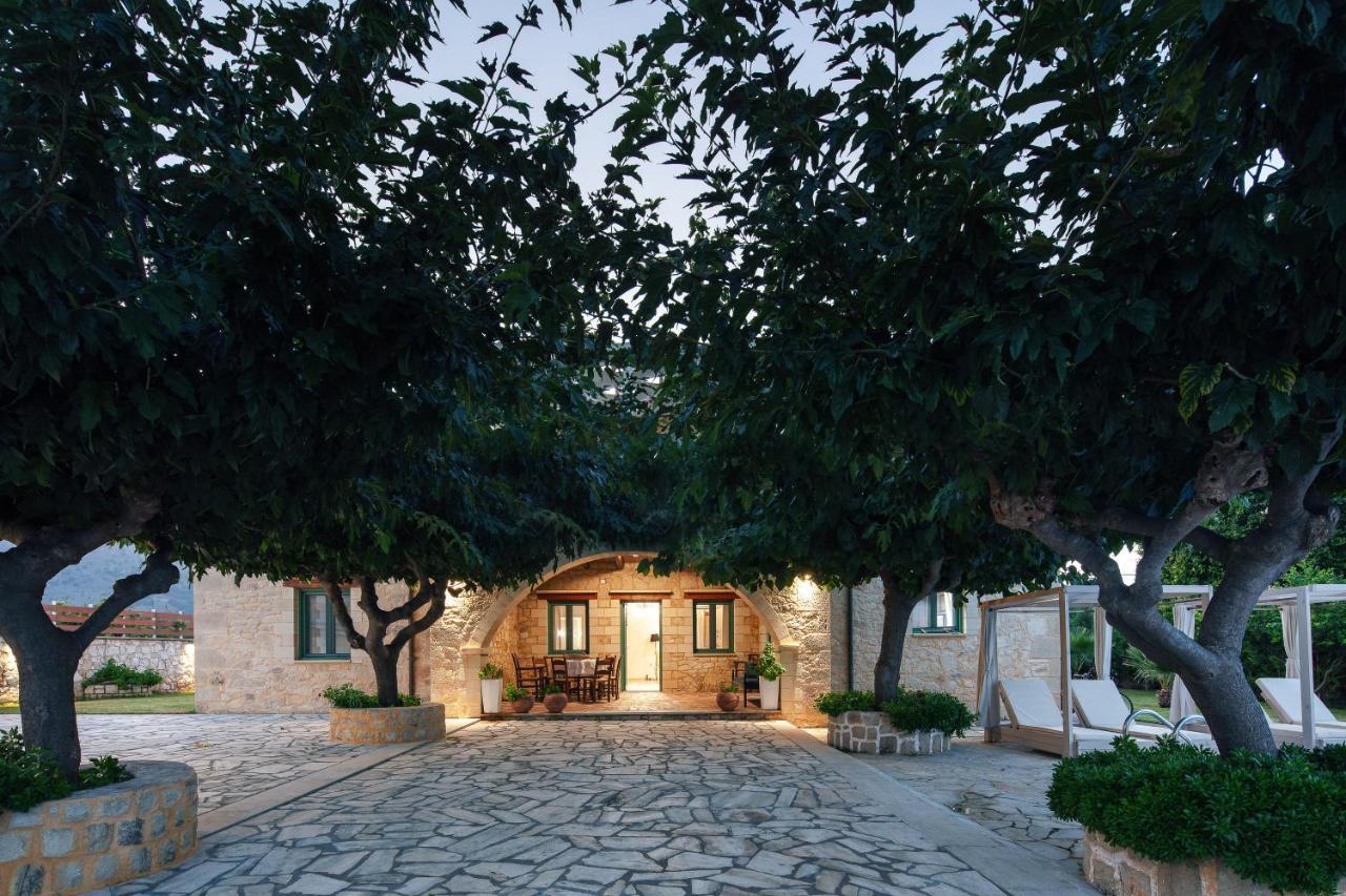 Villa Pinelopi Asprouliánoi エクステリア 写真