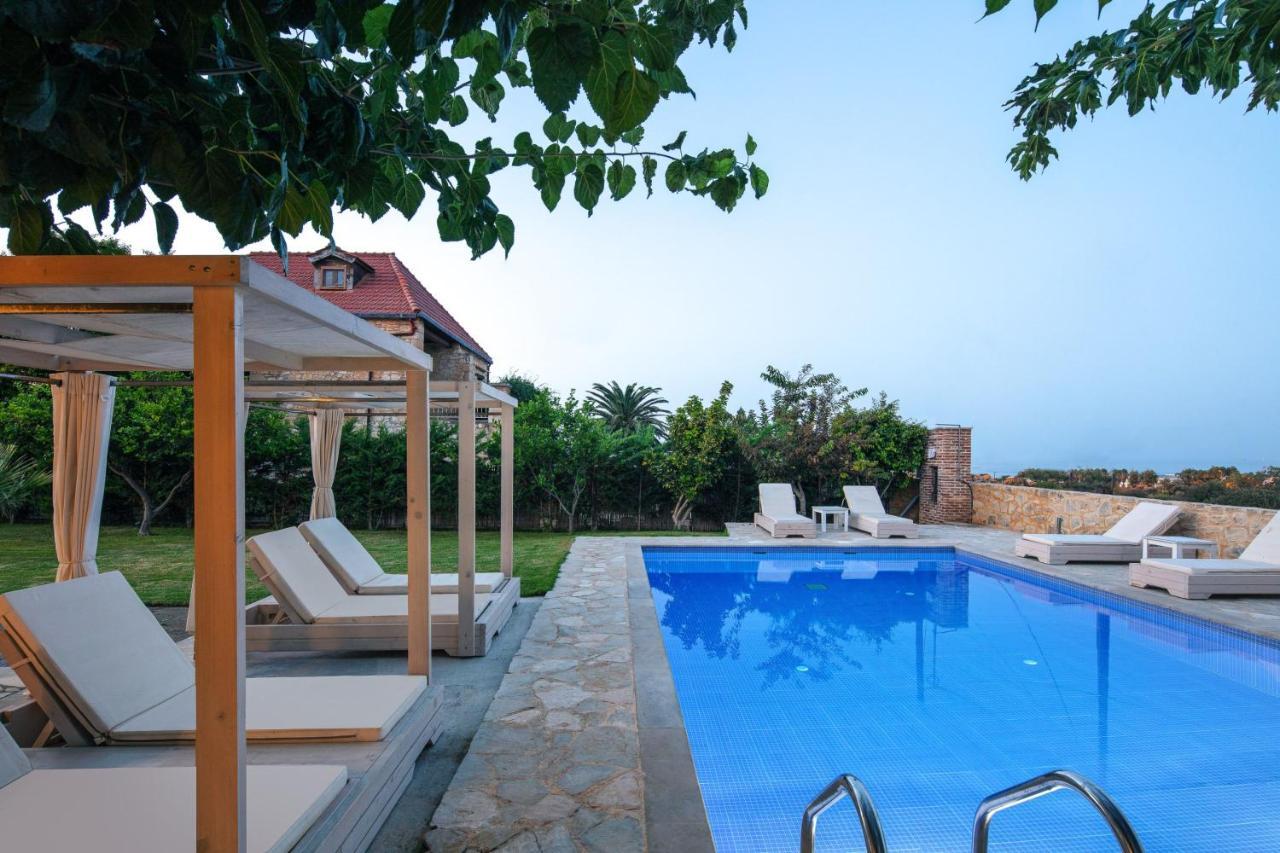 Villa Pinelopi Asprouliánoi エクステリア 写真